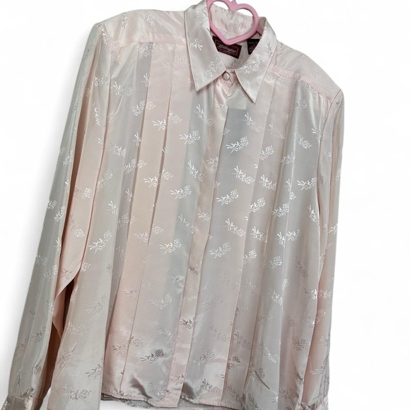 Vintage Tops - Floral Patterned Blouse